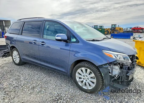 2015 Toyota Sienna Limited 7-Passenger z USA, uszkodzony, nr VIN 5TDDK3DC5FS122442